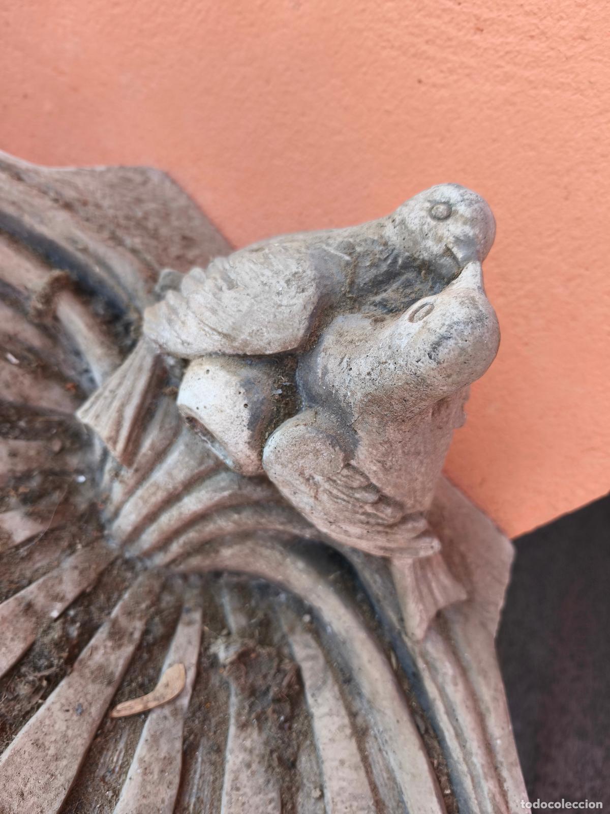 Antig&uuml;edades: Bebedero de p&aacute;jaros antiguo - Foto 3