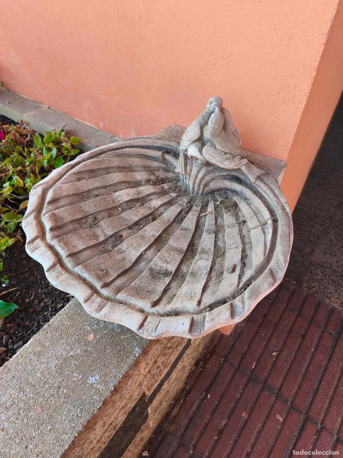 Antig&uuml;edades: Bebedero de p&aacute;jaros antiguo - Foto 4