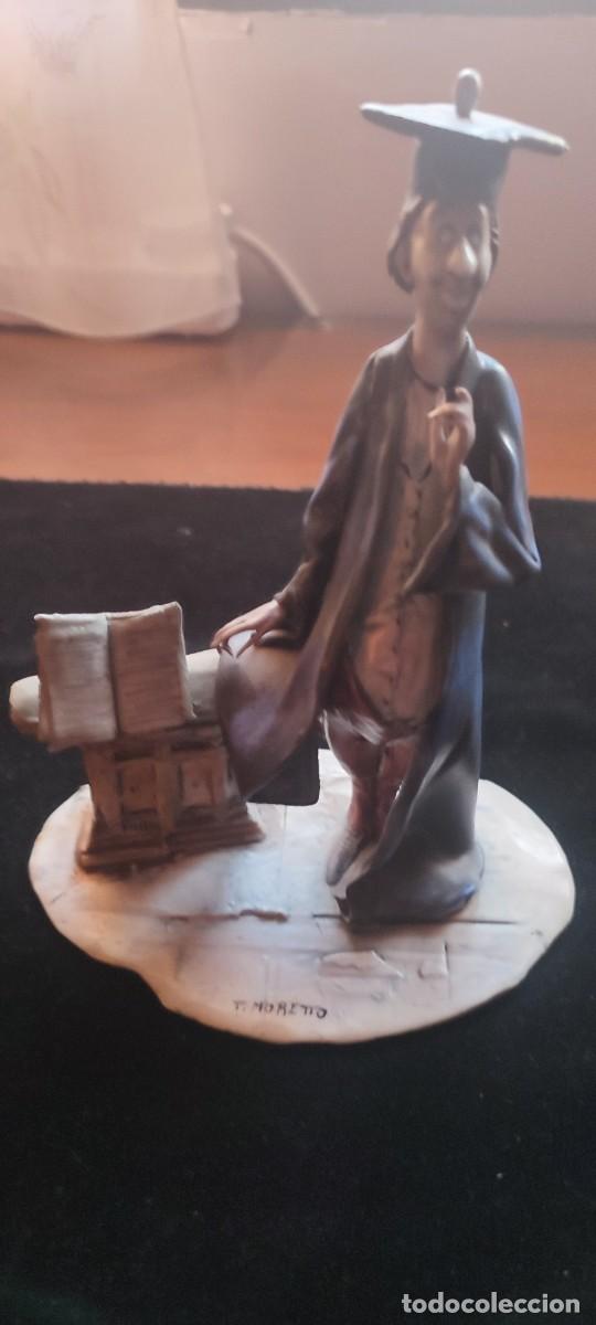 Antiquit&eacute;s: Preciosa figura en porcelana ceramica El Abogado del famoso escultor escultor italiano T. Moretto
