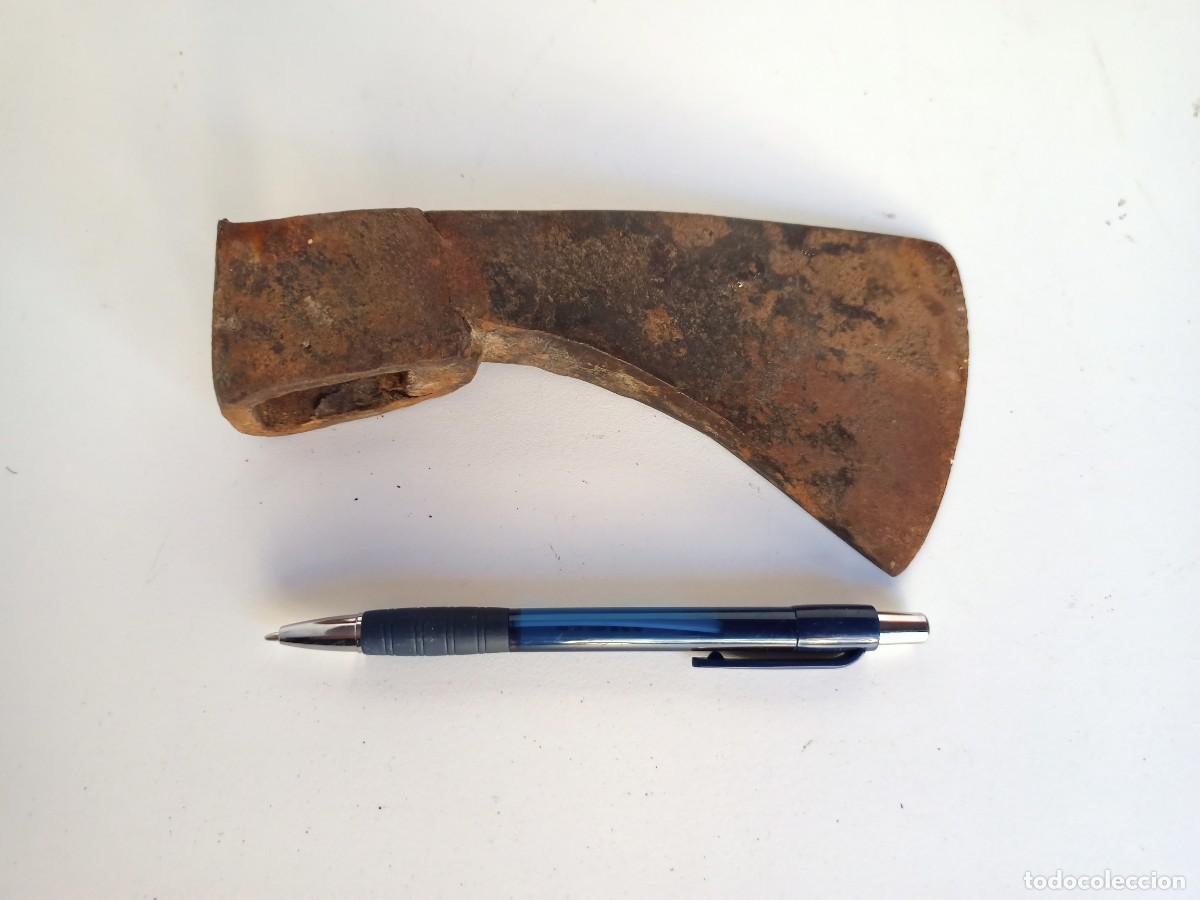 Antig&uuml;edades: Antigua hacha de 18cm - Foto 1