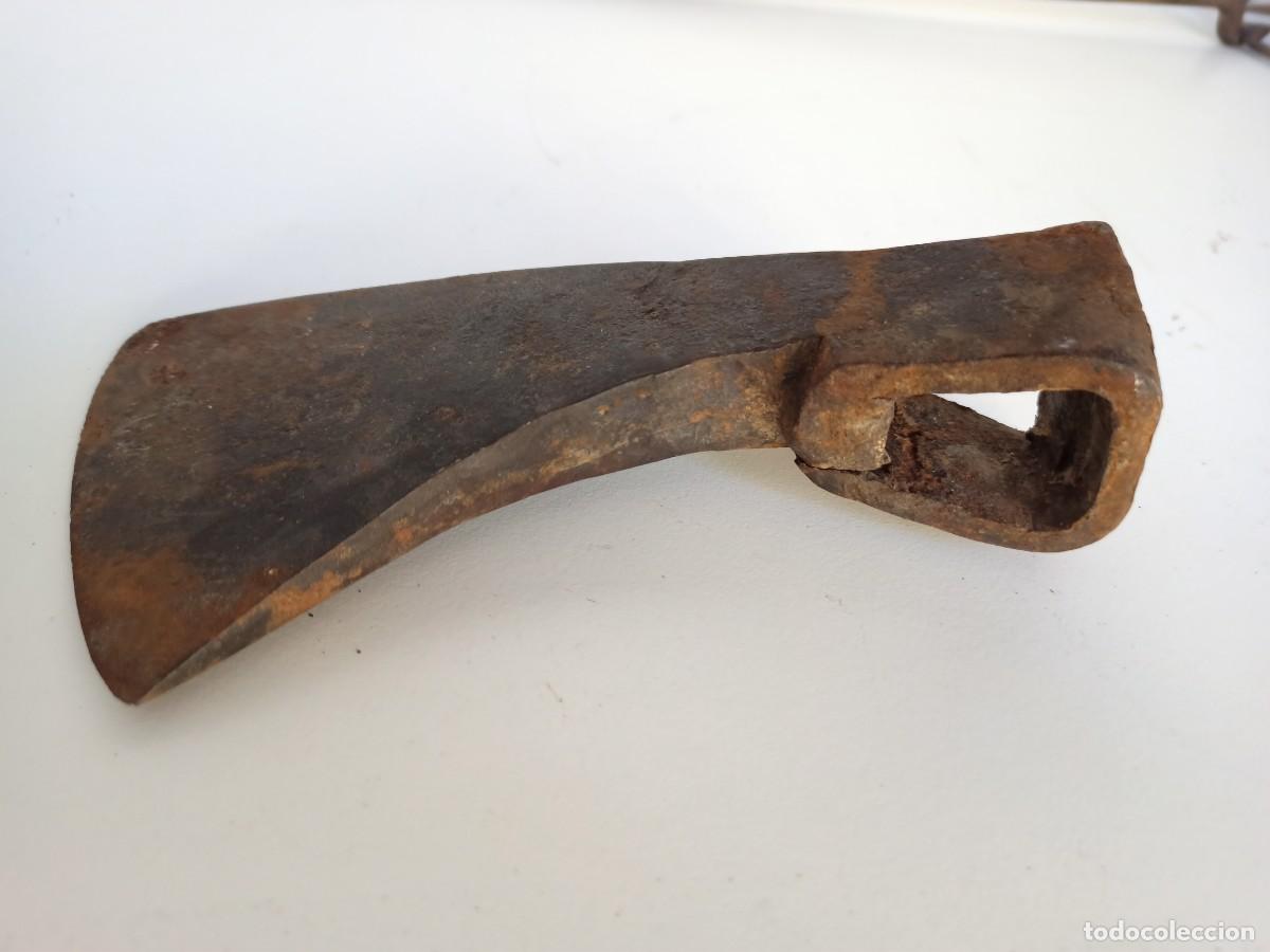 Antig&uuml;edades: Antigua hacha de 18cm - Foto 3
