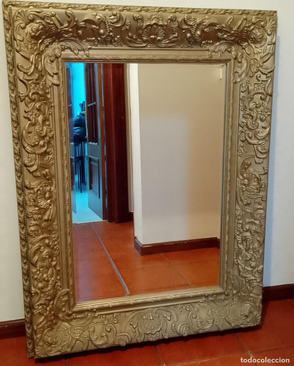 Antig&uuml;edades: Espelho Dourado Moldura trabalhada - Foto 1
