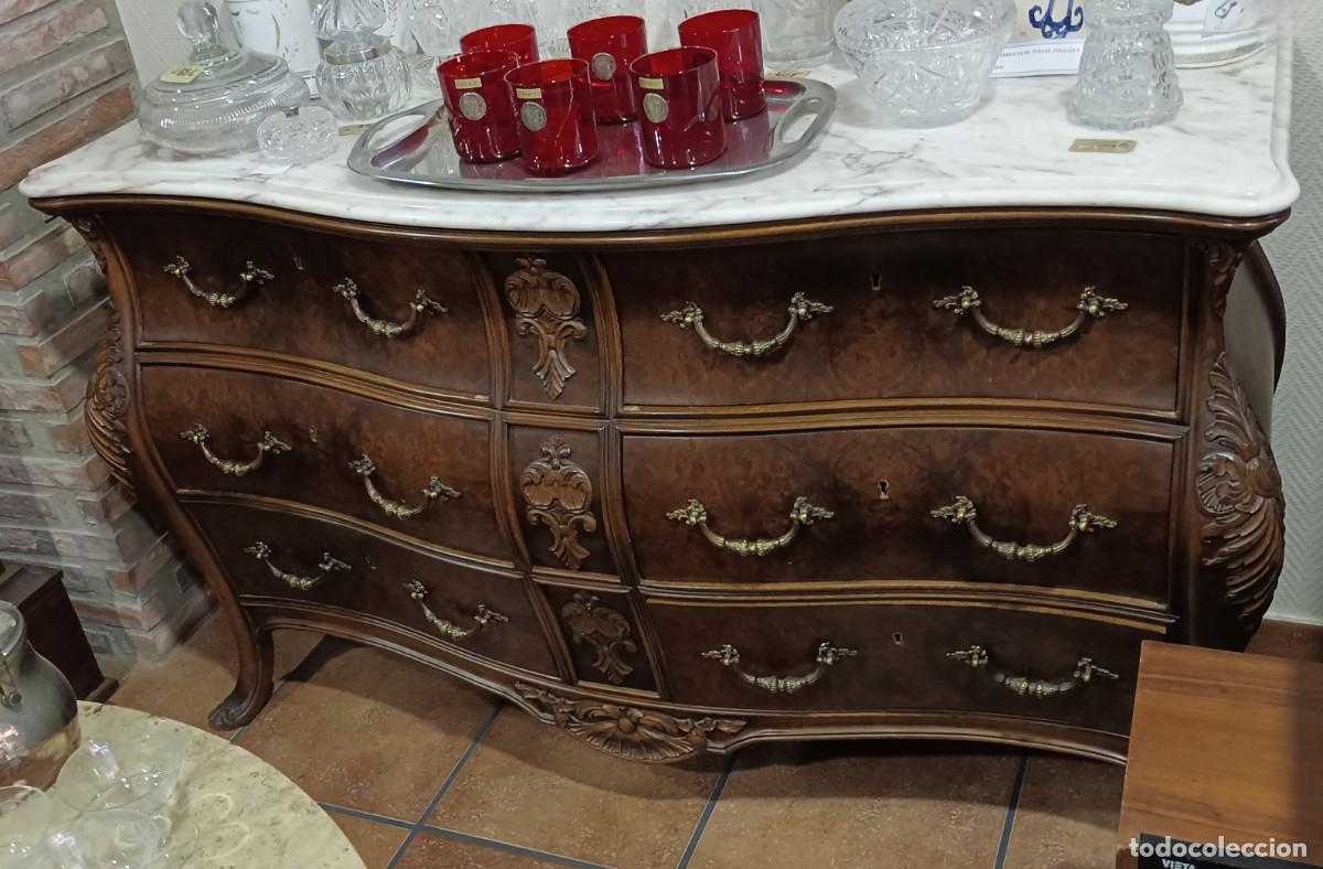 Antig&uuml;edades: C&Oacute;MODA ESTILO PANZUDA MADERA DE RAIZ - Foto 1