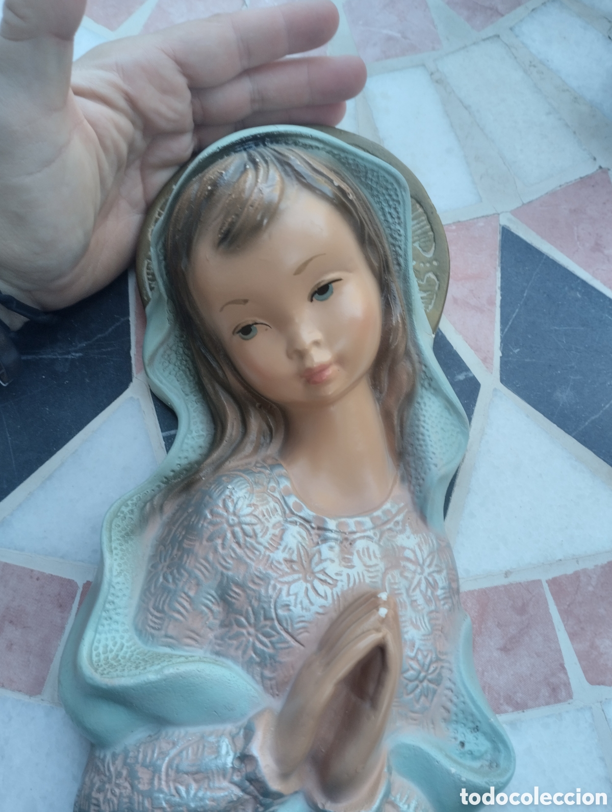 Antig&uuml;edades: Virgen antigua para colgar en la pared - Foto 2