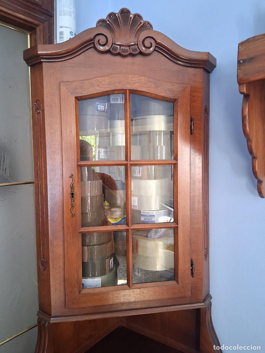 Antig&uuml;edades: Mueble de madera con vitrina esquinera - Foto 2