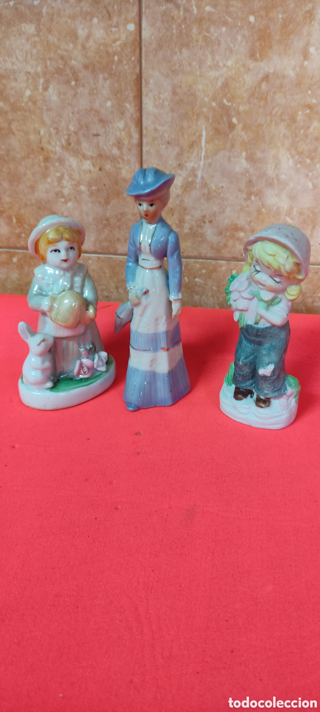 Antig&uuml;edades: Conjunto figuras de porcelana - Foto 9