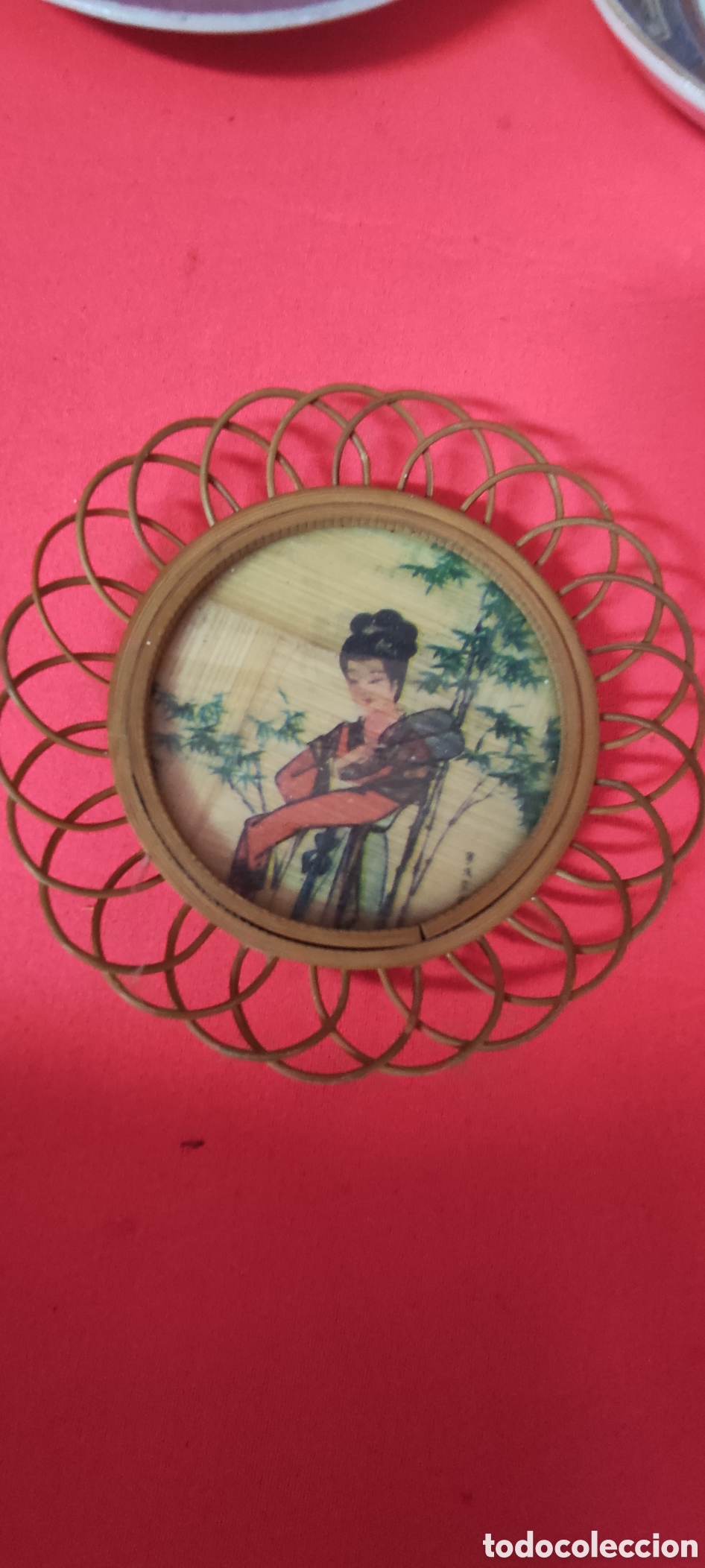 Antig&uuml;edades: Co junto de platos de porcelana y bambu - Foto 3