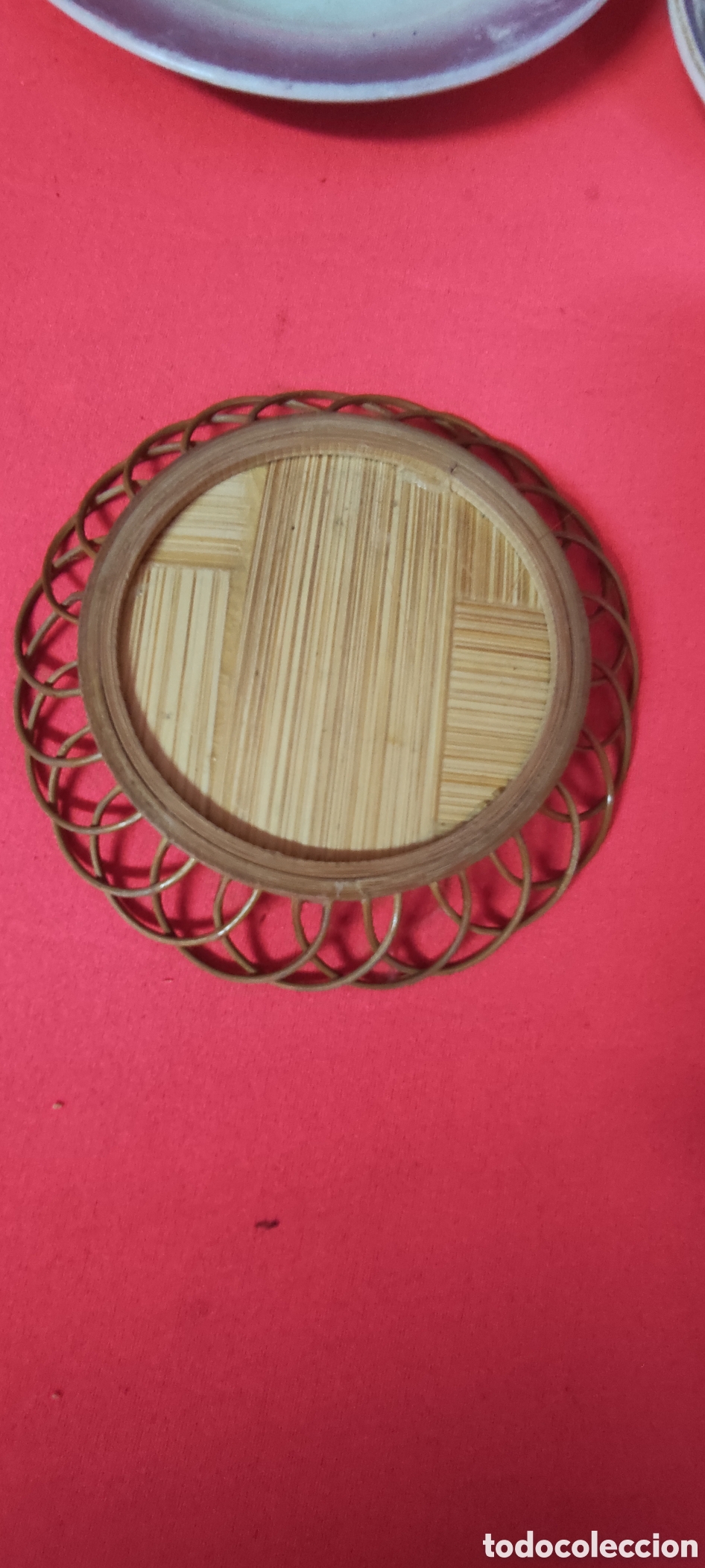 Antig&uuml;edades: Co junto de platos de porcelana y bambu - Foto 4