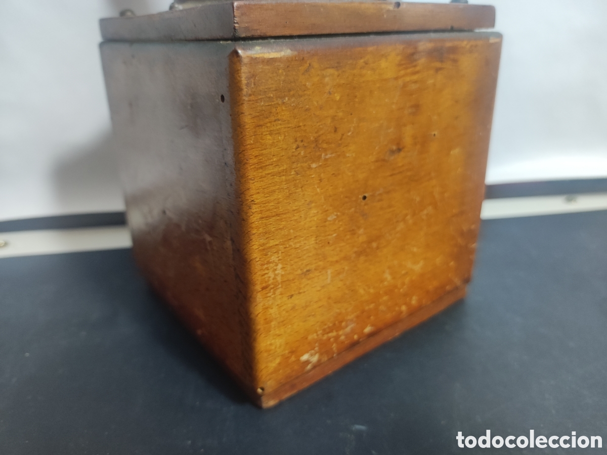 Antig&uuml;edades: Molinillo de caf&eacute; madera y metal - Foto 3