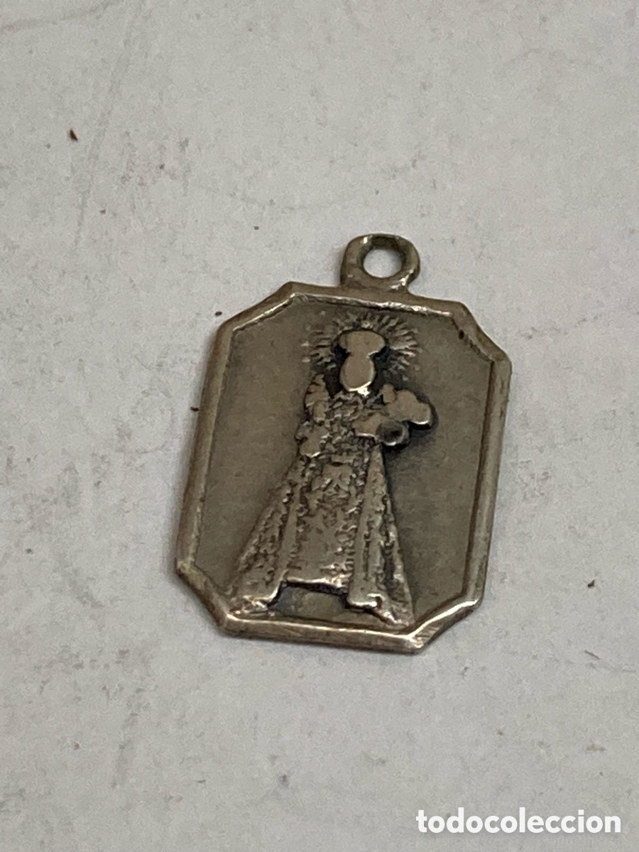 Antig&uuml;edades: Medalla de plata religiosa C407 - Foto 1
