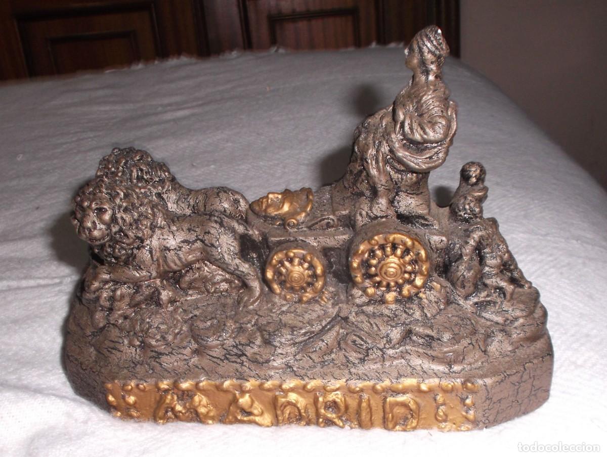 Antiguidades: figura de la fuente de la cibeles Madrid