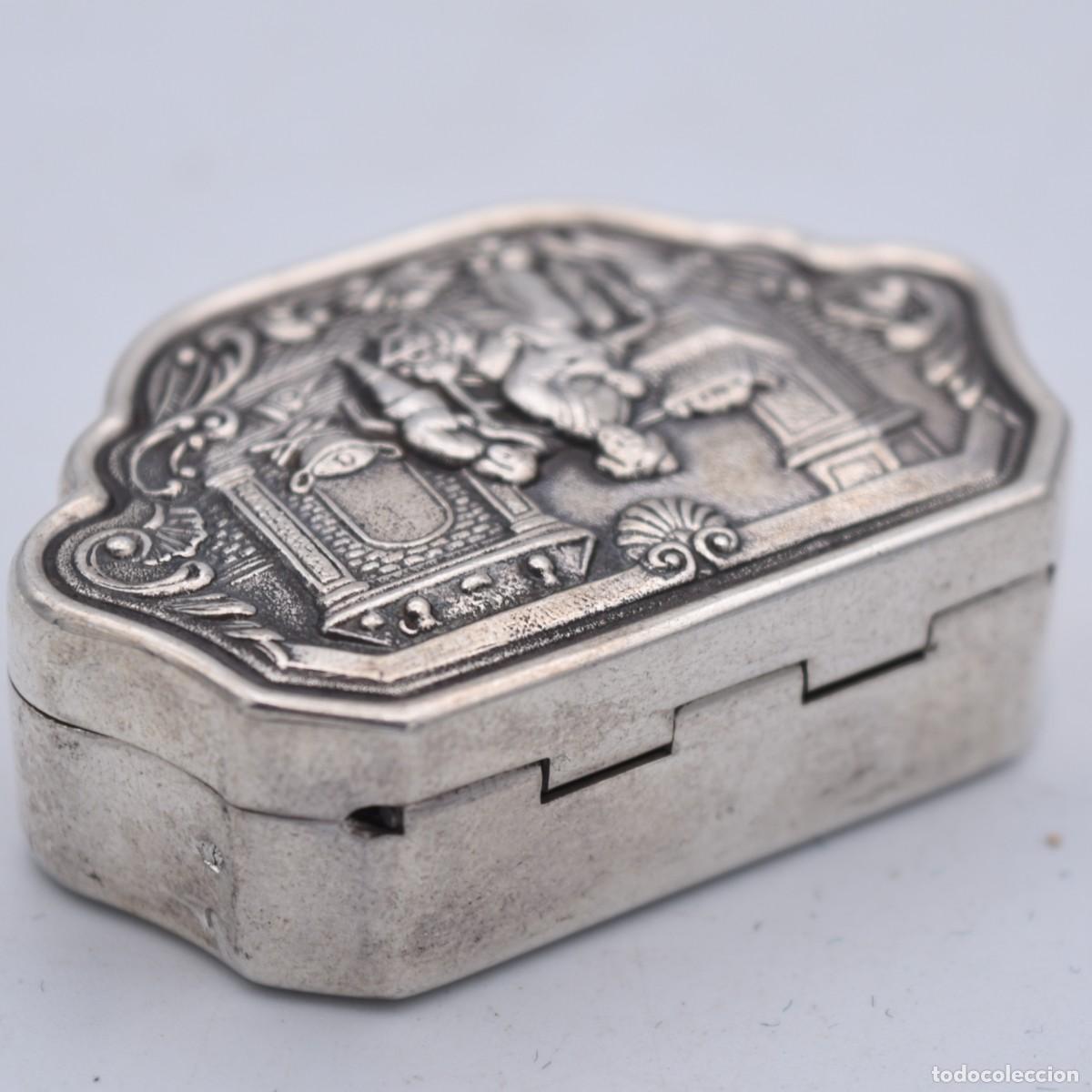 Antig&uuml;edades: Caja de rap&eacute; realizada en plata, de estilo Rococ&oacute; tard&iacute;o - Foto 12