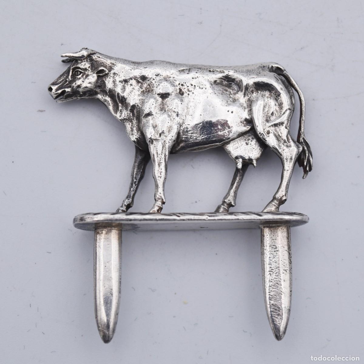 Antig&uuml;edades: Marcador de queso de plata con forma de vaca - Foto 4