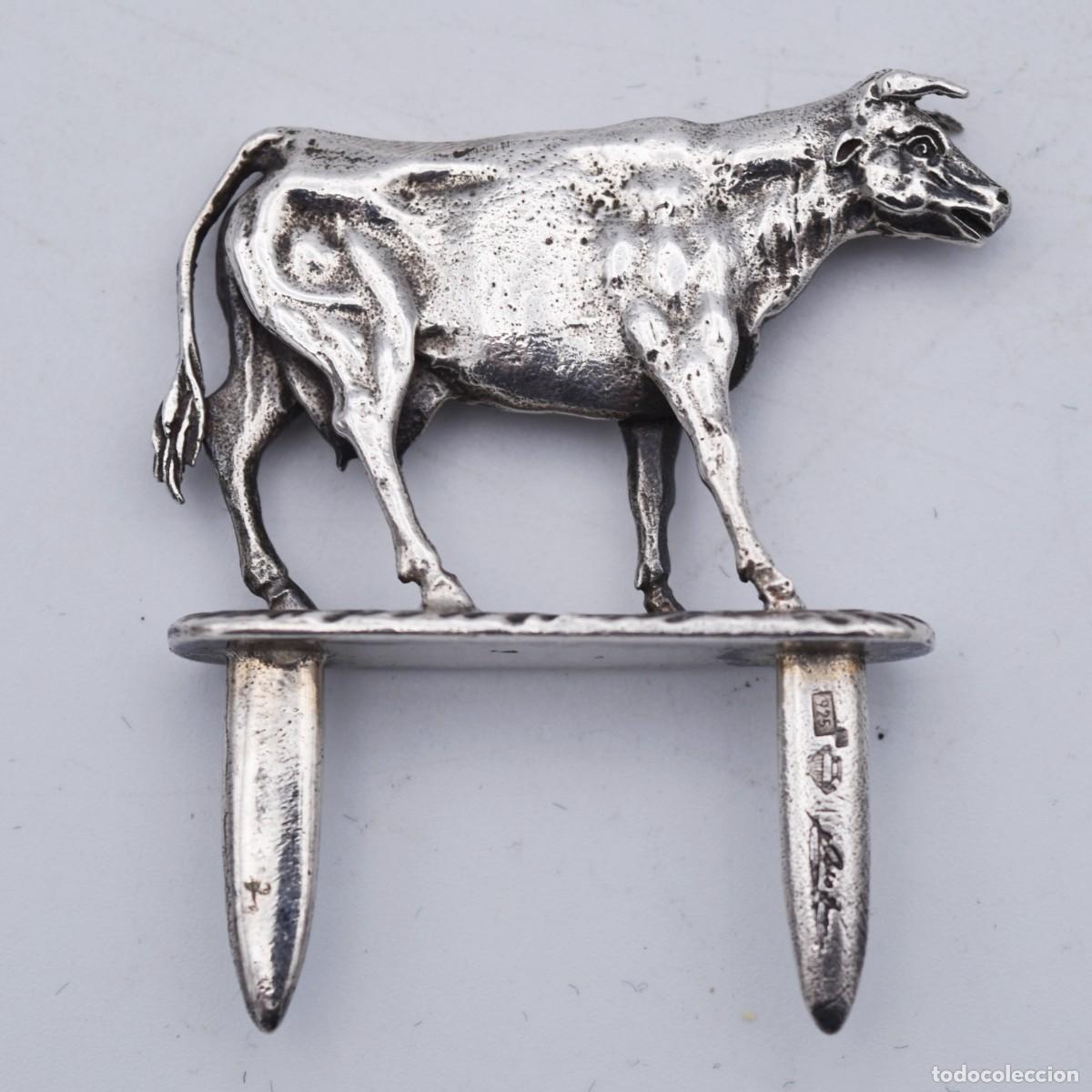 Antig&uuml;edades: Marcador de queso de plata con forma de vaca - Foto 6