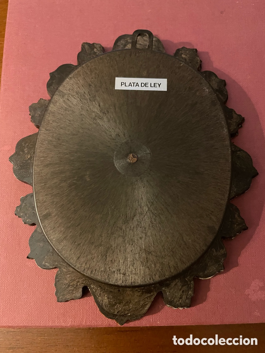 Antig&uuml;edades: Medalla Virgen del Roc&iacute;o de plata - Foto 2