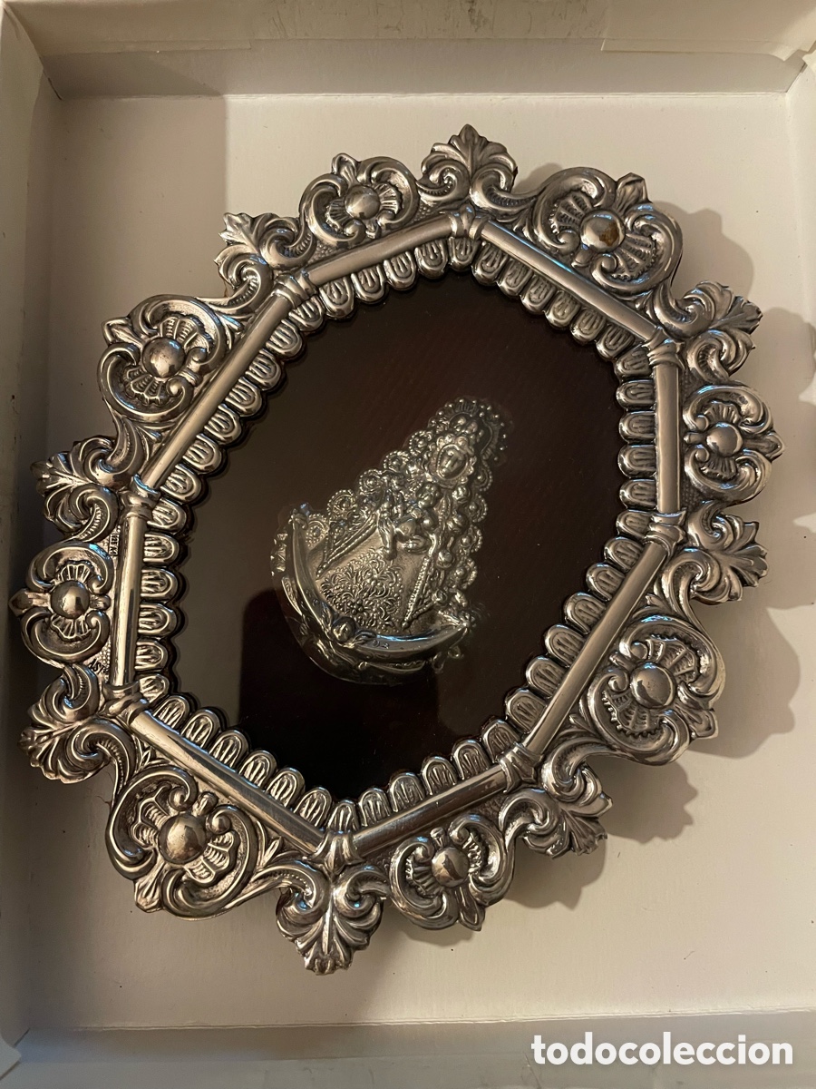 Antig&uuml;edades: Medalla Virgen del Roc&iacute;o de plata - Foto 3