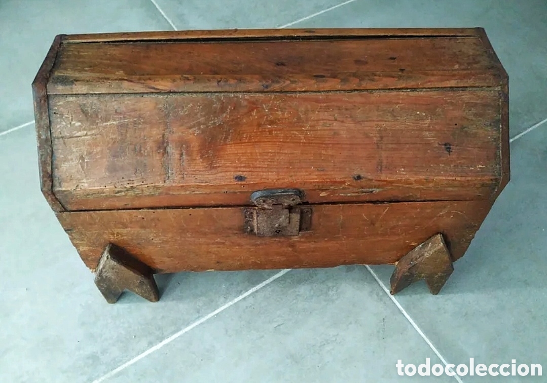 Antig&uuml;edades: Antigua arca de madera - Foto 2