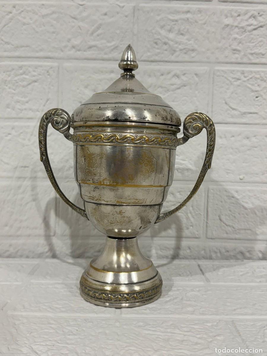 Antig&uuml;edades: Antigua copa trofeo tipo c&aacute;liz - Foto 1