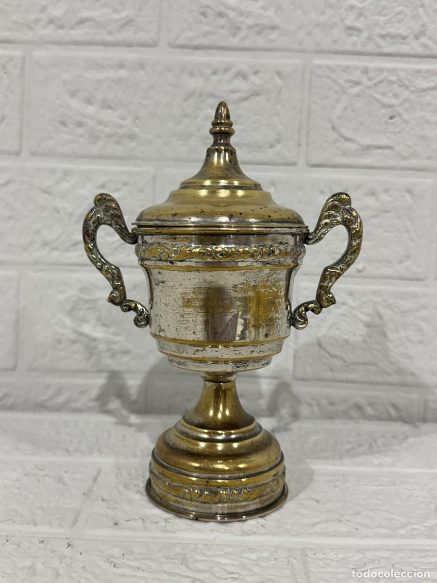 Antig&uuml;edades: Antigua copa trofeo tipo c&aacute;liz - Foto 1