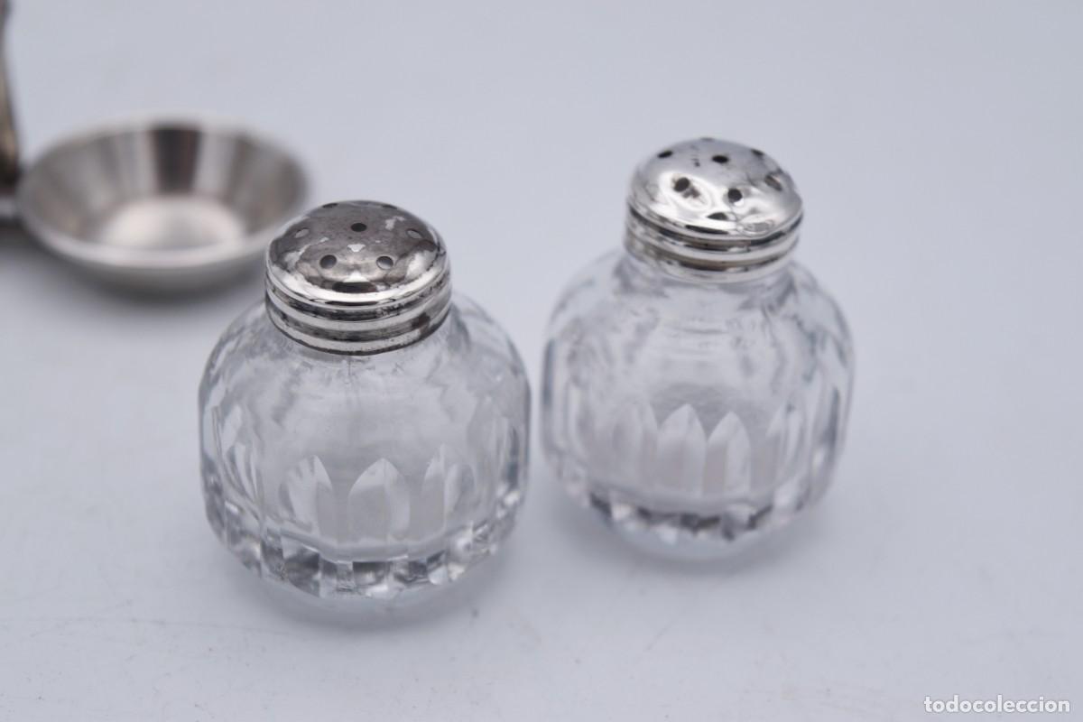 Antig&uuml;edades: Saleros de plata y cristal - Foto 9