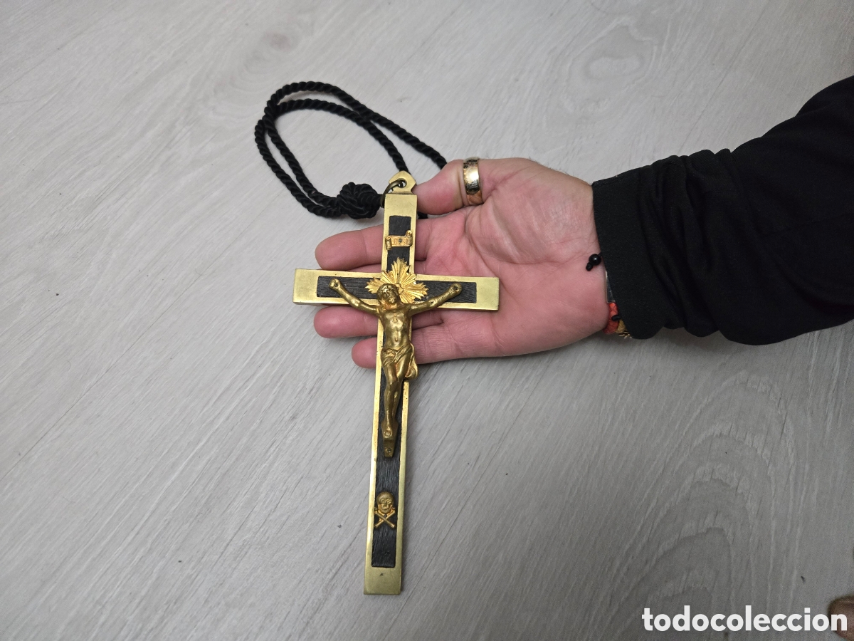 Antig&uuml;edades: CRUCIFIJO EN BRONCE, 21 CMS - Foto 1
