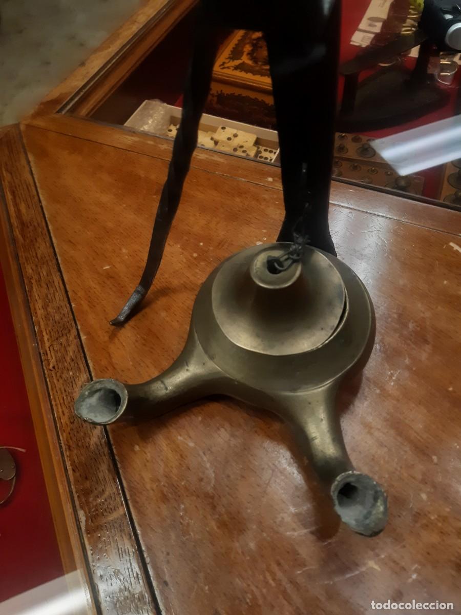 Antig&uuml;edades: CANDIL DE DOS SALIDAS O BRAZOS. - Foto 1