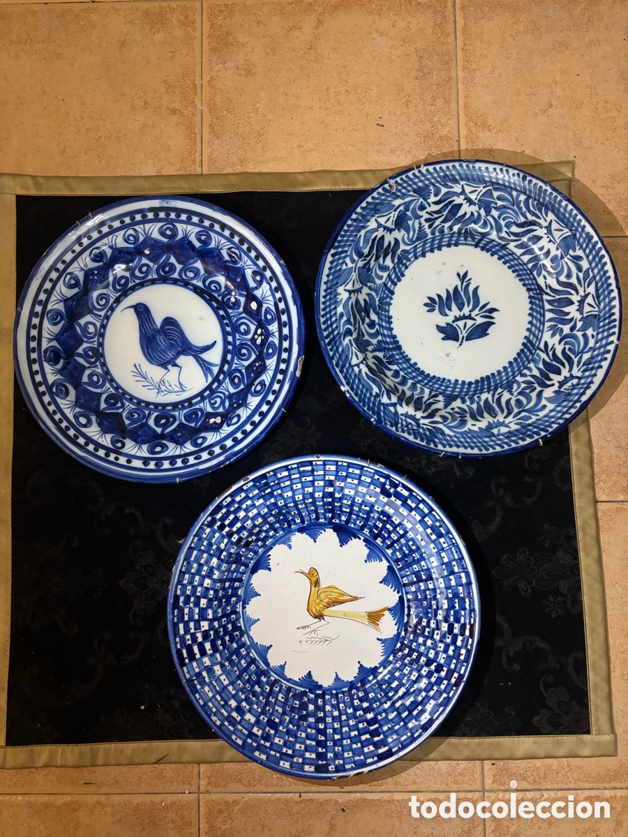Antig&uuml;edades: Platos antiguos estilo Manises - Foto 1