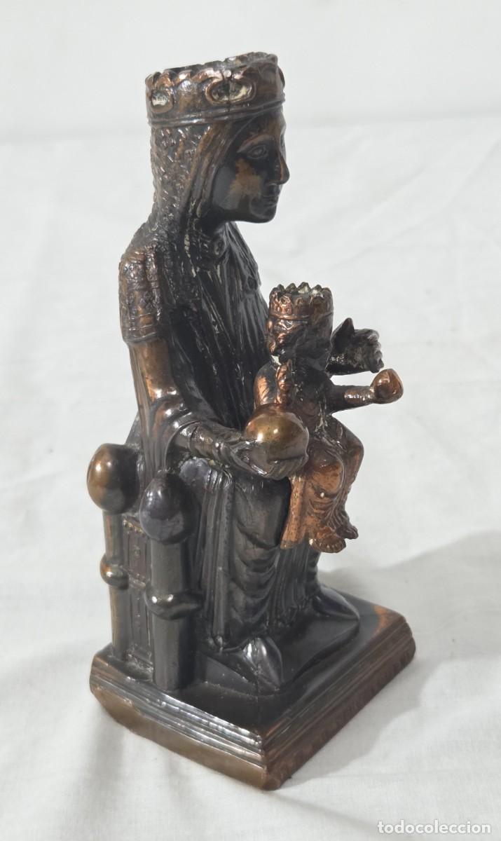Antig&uuml;edades: Figura de plomo, N.S. De Montserrat - Foto 11