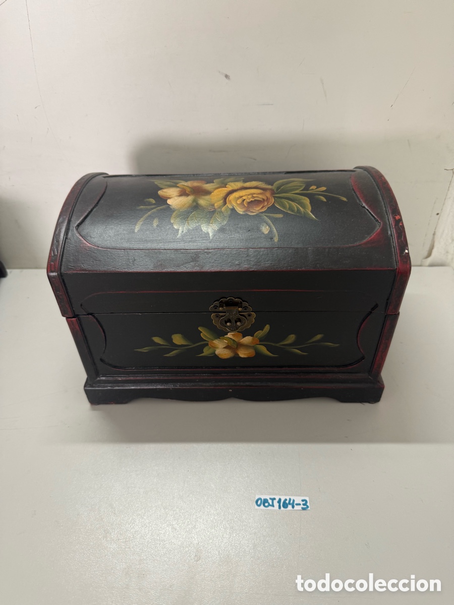 Antig&uuml;edades: Caja, ba&uacute;l de madera, pintada, mano - Foto 1