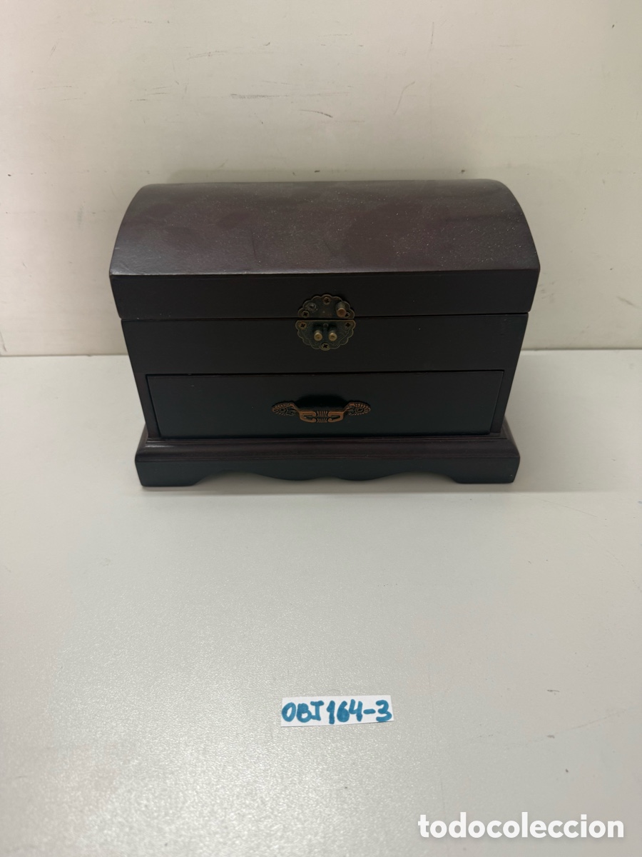 Antig&uuml;edades: Caja joyero de madera maciza - Foto 1