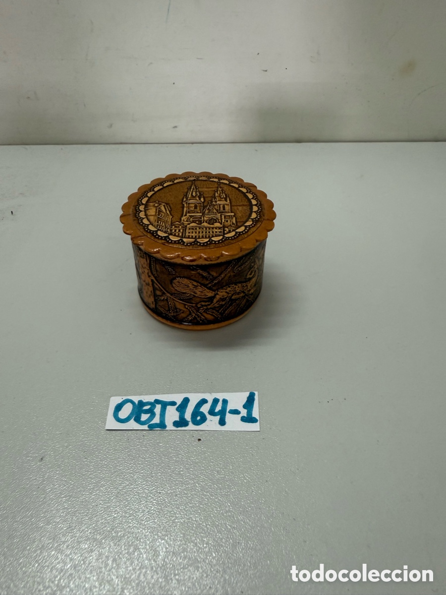 Antig&uuml;edades: caja de madera hecha de corteza de abedul , Rep&uacute;blica Checa - Foto 1
