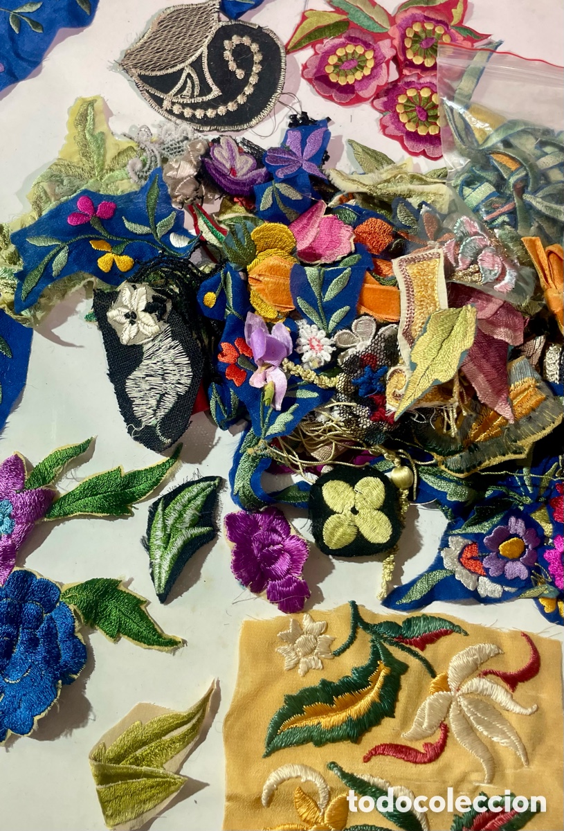 Antig&uuml;edades: Flores Antiguas Bordadas - Foto 4
