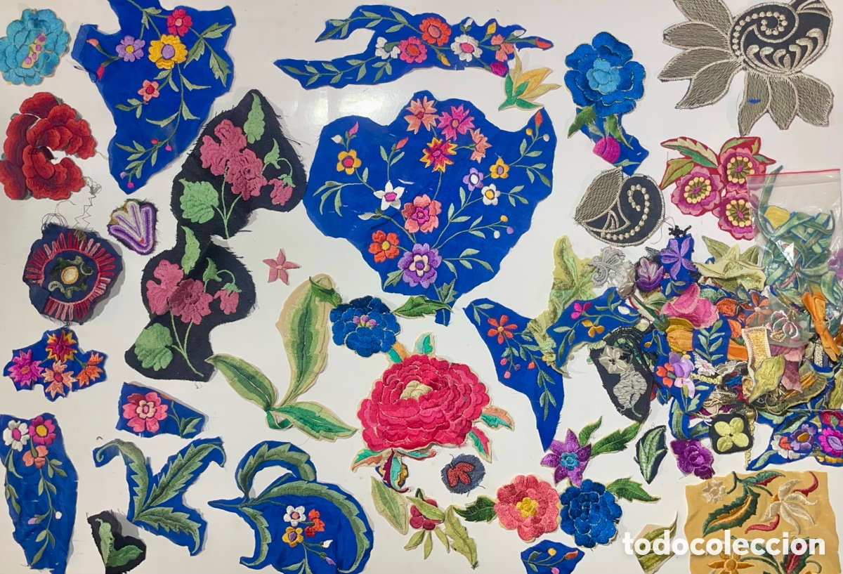 Antig&uuml;edades: Flores Antiguas Bordadas - Foto 1