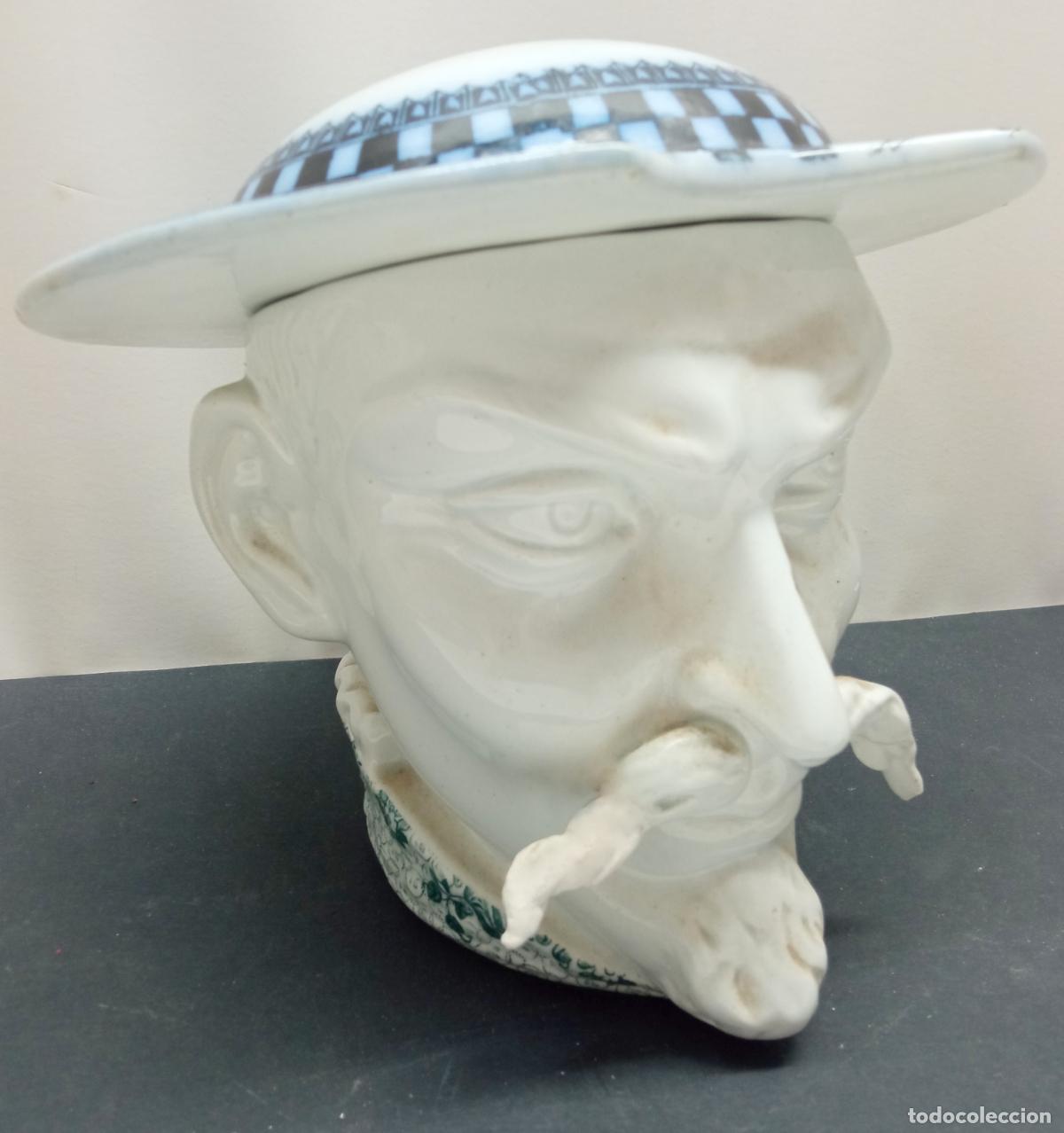 Antiques: s.XIX - Porcelana belga J.B. Cappellemans - Cabeza de D. Quijote de la Mancha - Caja tabaquera
