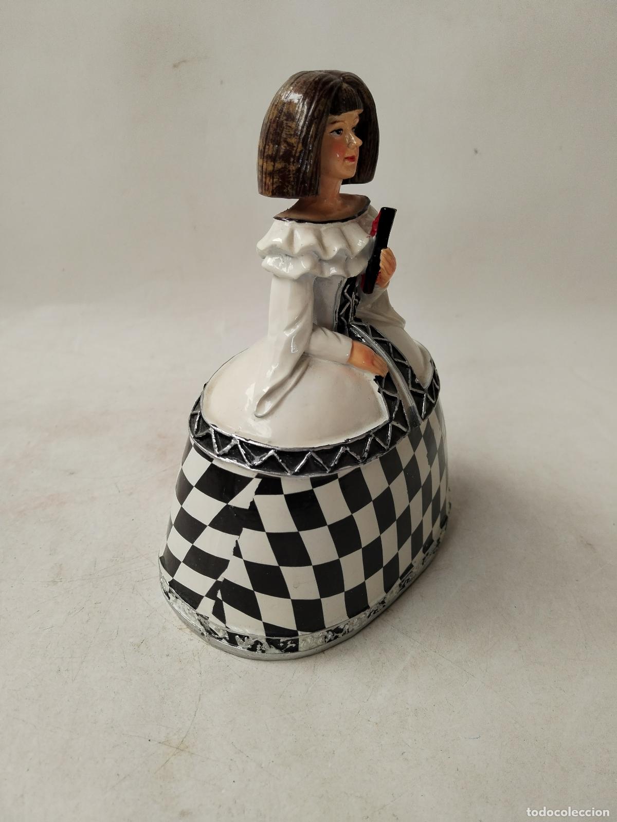Antig&uuml;edades: figura de menina en resina - Foto 7
