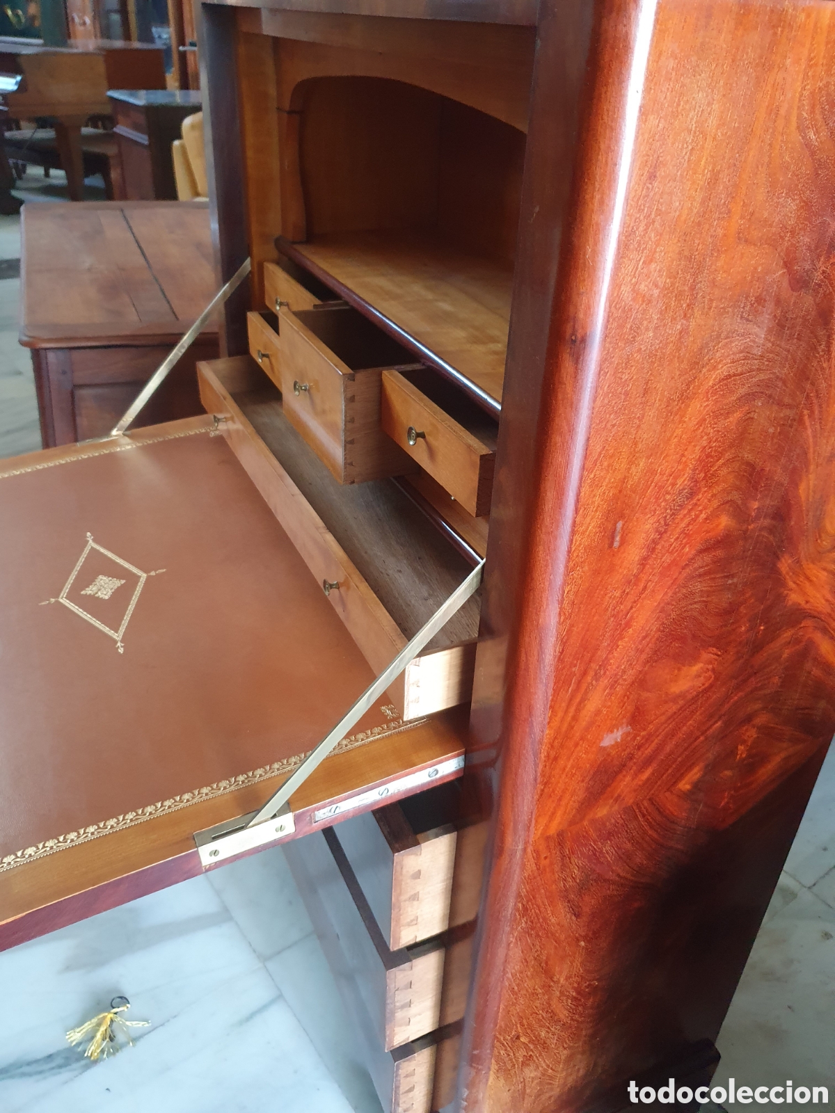 Antig&uuml;edades: Secreter Luis Felipe - Foto 3