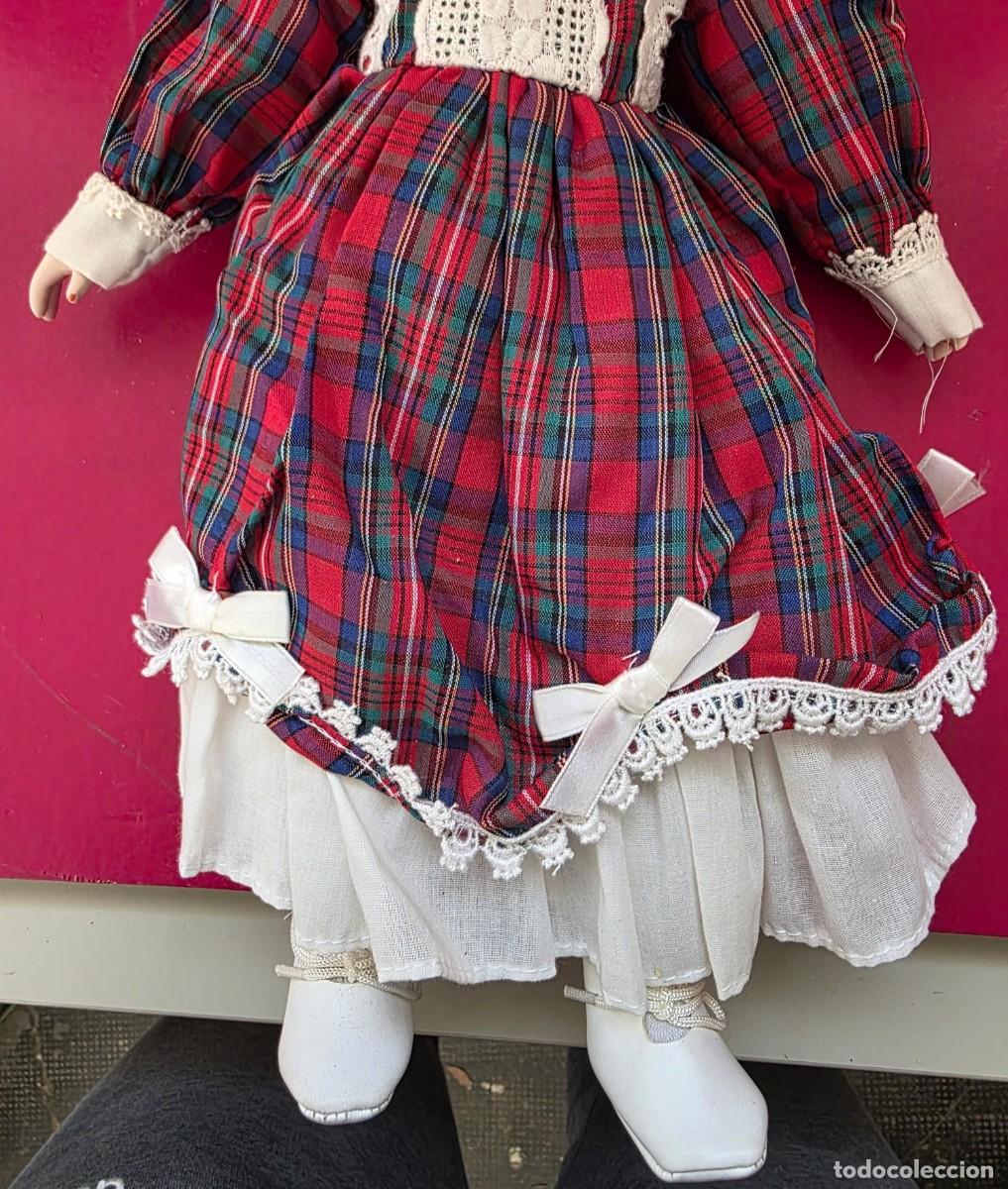 Antig&uuml;edades: Mu&ntilde;eca de porcelana de colecci&oacute;n - Foto 4