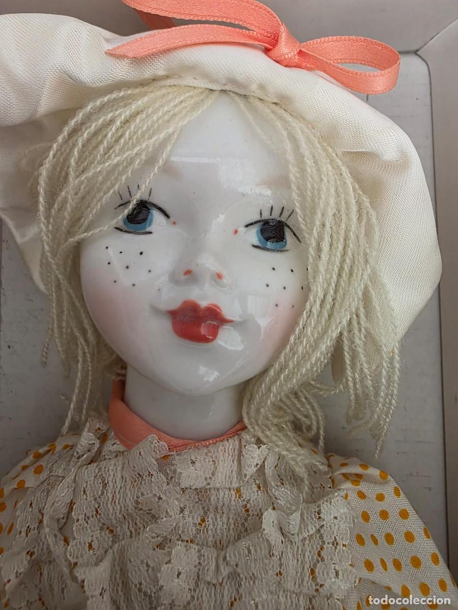 Antig&uuml;edades: Mu&ntilde;eca de porcelana de colecci&oacute;n - Foto 2
