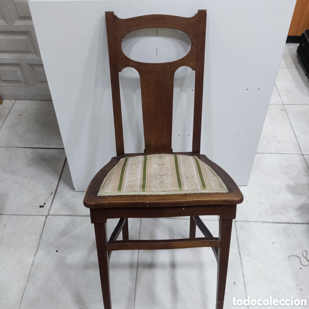 Antig&uuml;edades: Silla antigua, a&ntilde;os 20 . - Foto 1