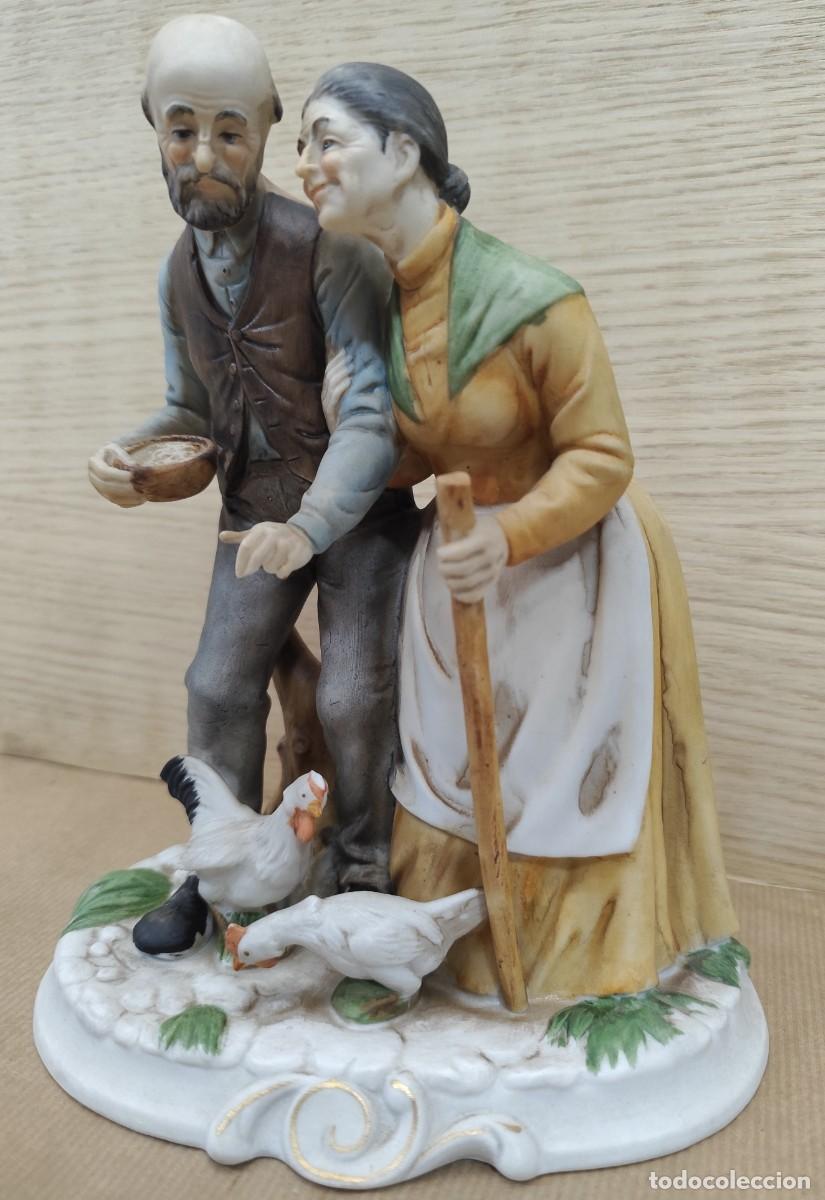 Antig&uuml;edades: Figura de porcelana biscuit - Foto 4