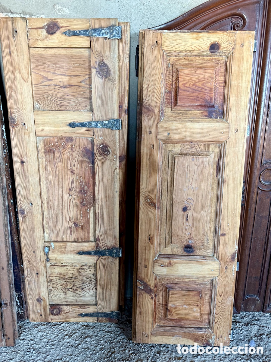 Antig&uuml;edades: 3 puertas de madera maciza de alacena - Foto 1
