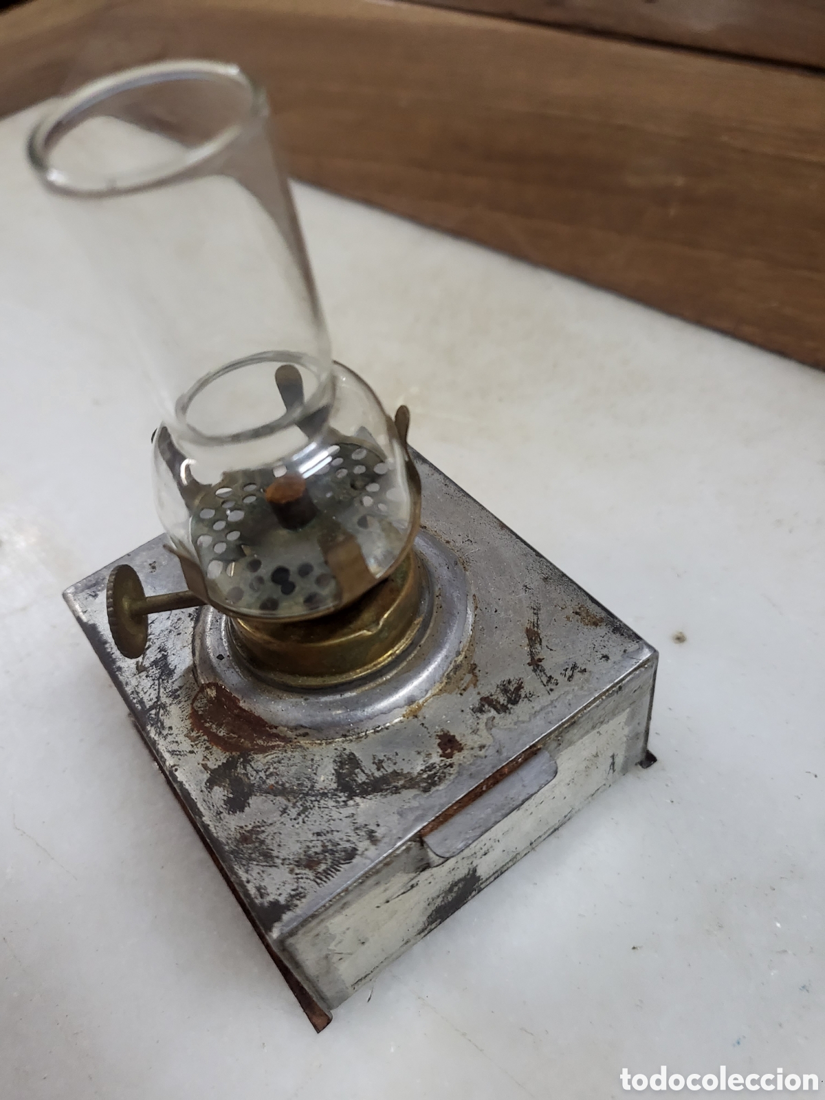 Antig&uuml;edades: Antiguo quinque para iluminaci&oacute;n