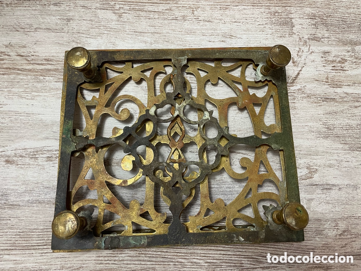 Antig&uuml;edades: ATRIL RELIGIOSO BRONCE - Foto 10
