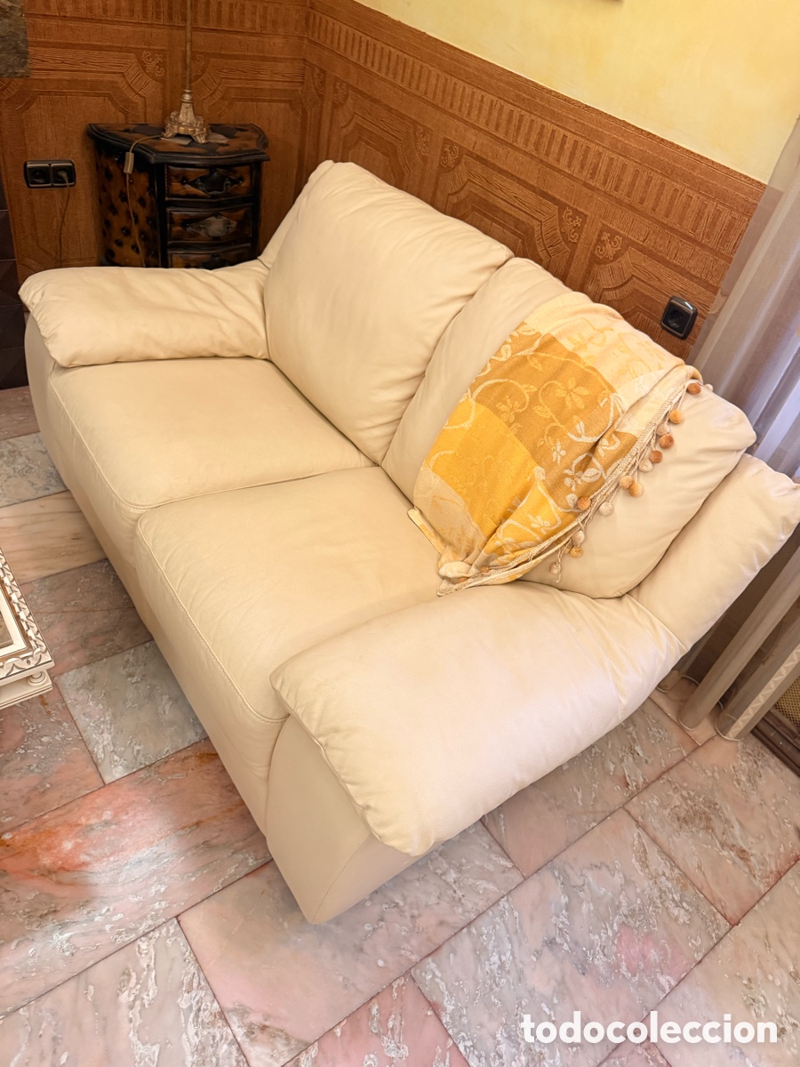 Antig&uuml;edades: Conjunto de sof&aacute;s de piel aut&eacute;ntica (ca. 2000) - Foto 2