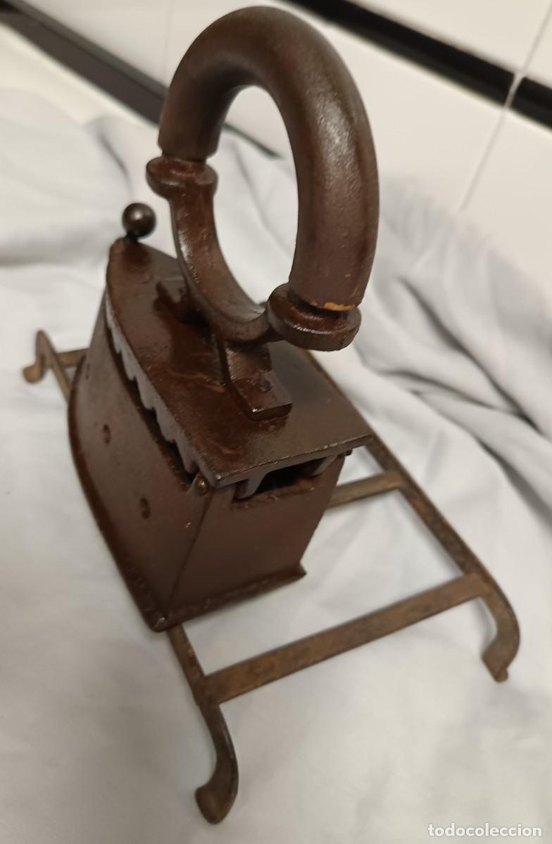 Antig&uuml;edades: PAREJA DE PLANCHAS DE CARB&Oacute;N (3) - Foto 11