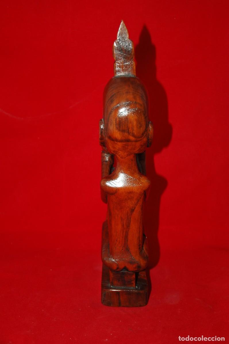 Antig&uuml;edades: FIGURA TALLADA EN MADERA MACIZA BALINESA - Foto 2