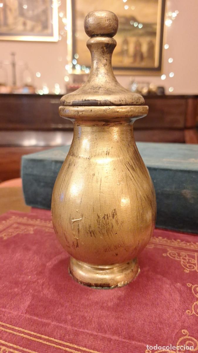Antig&uuml;edades: Jarr&oacute;n de Madera con Tapa Tallado a Mano - Foto 4