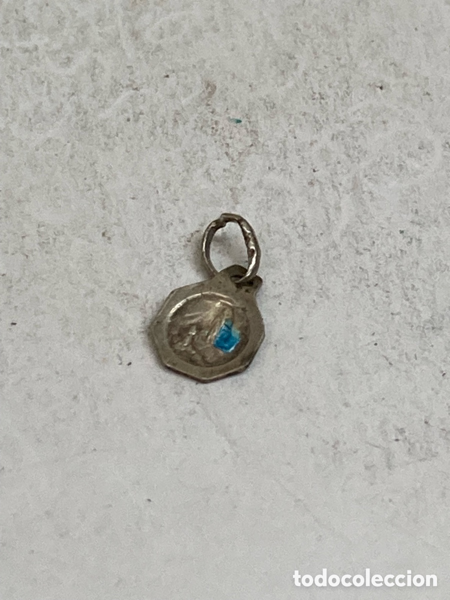 Antig&uuml;edades: Medalla de plata religiosa C411 - Foto 1