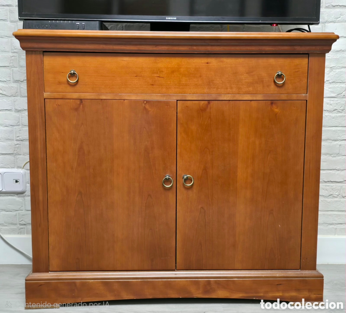 Antig&uuml;edades: MESA DE TV O TAQUILLON - Foto 1