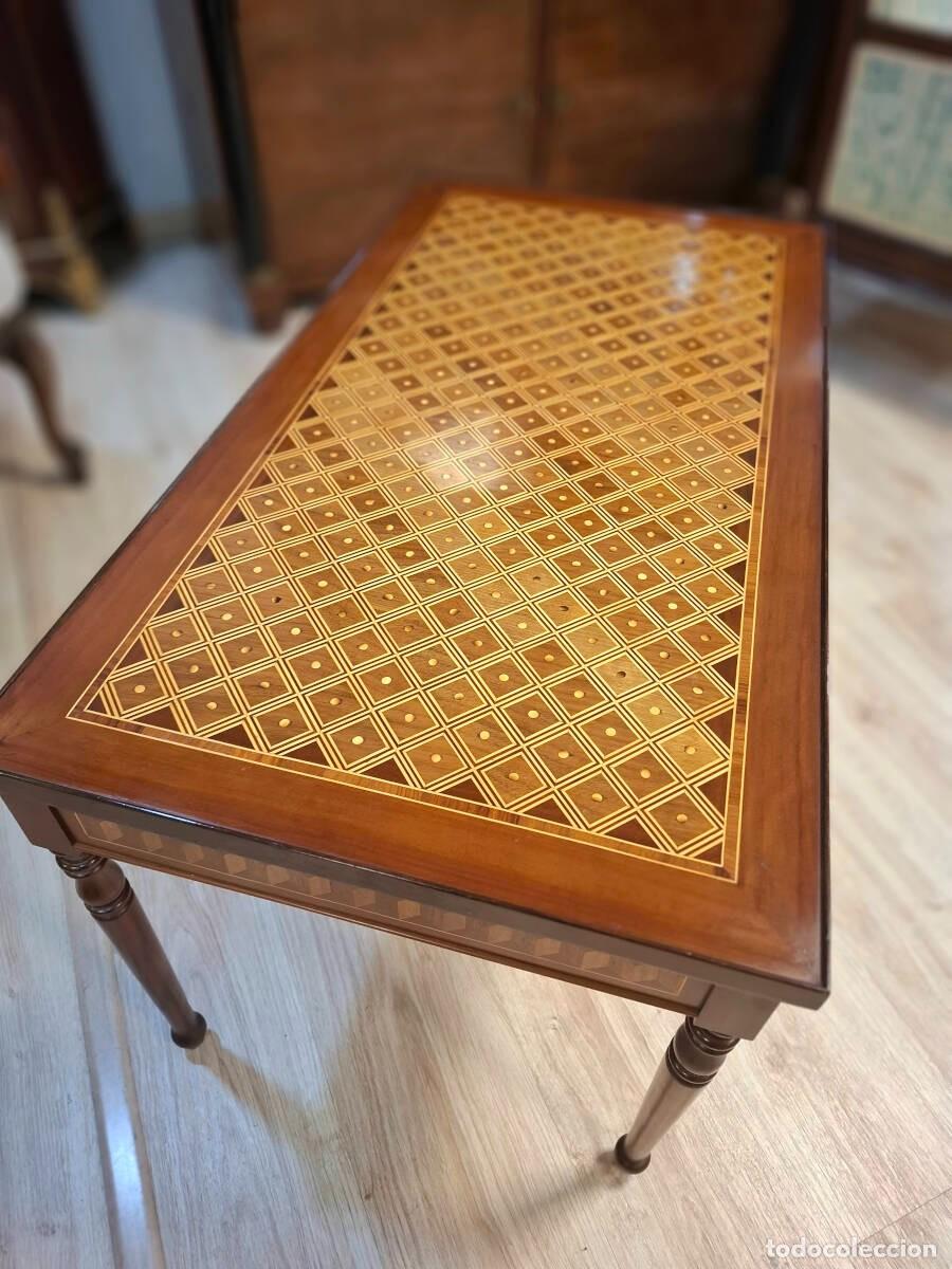 Antig&uuml;edades: Mesa de centro de taracea - Foto 3